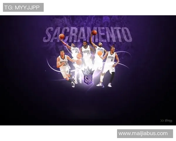 篮球与足球明星同框壁纸展现运动魅力与友谊的完美结合 篮球与足球明星同框壁纸展现运动魅力与友谊的完美结合