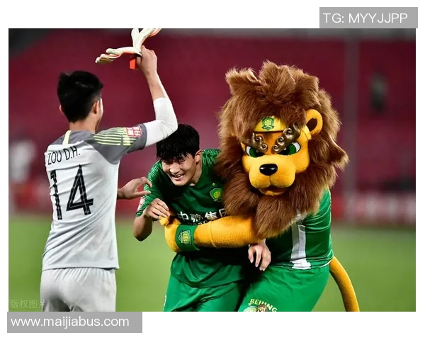 斯旺西与诺丁汉激战正酣比分揭晓引发球迷热议 斯旺西与诺丁汉激战正酣比分揭晓引发球迷热议